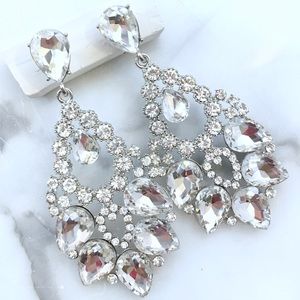 Cherryl’s Jewelry - NEW STOCK Dramatic Clear Chandelier Earrings Cherryl’s Jewelry - NEW STOCK Dramatic Clear Chandelier Earrings